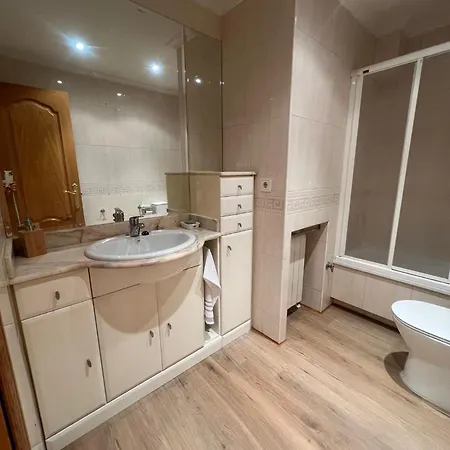 Glorieta Del Peregrino En Burgo